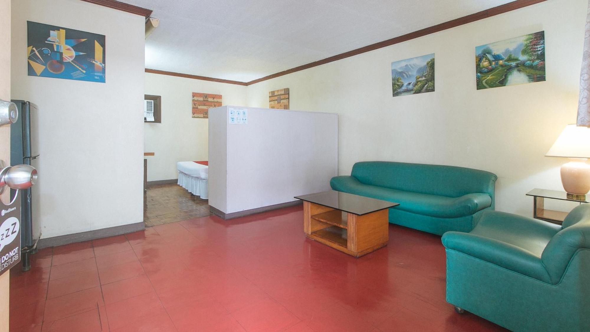 Reddoorz At Broadway Court Apartelle Quezon City Dış mekan fotoğraf