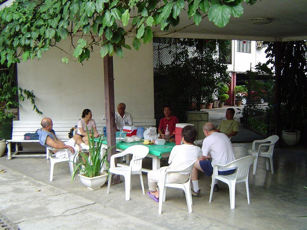 Reddoorz At Broadway Court Apartelle Quezon City Dış mekan fotoğraf
